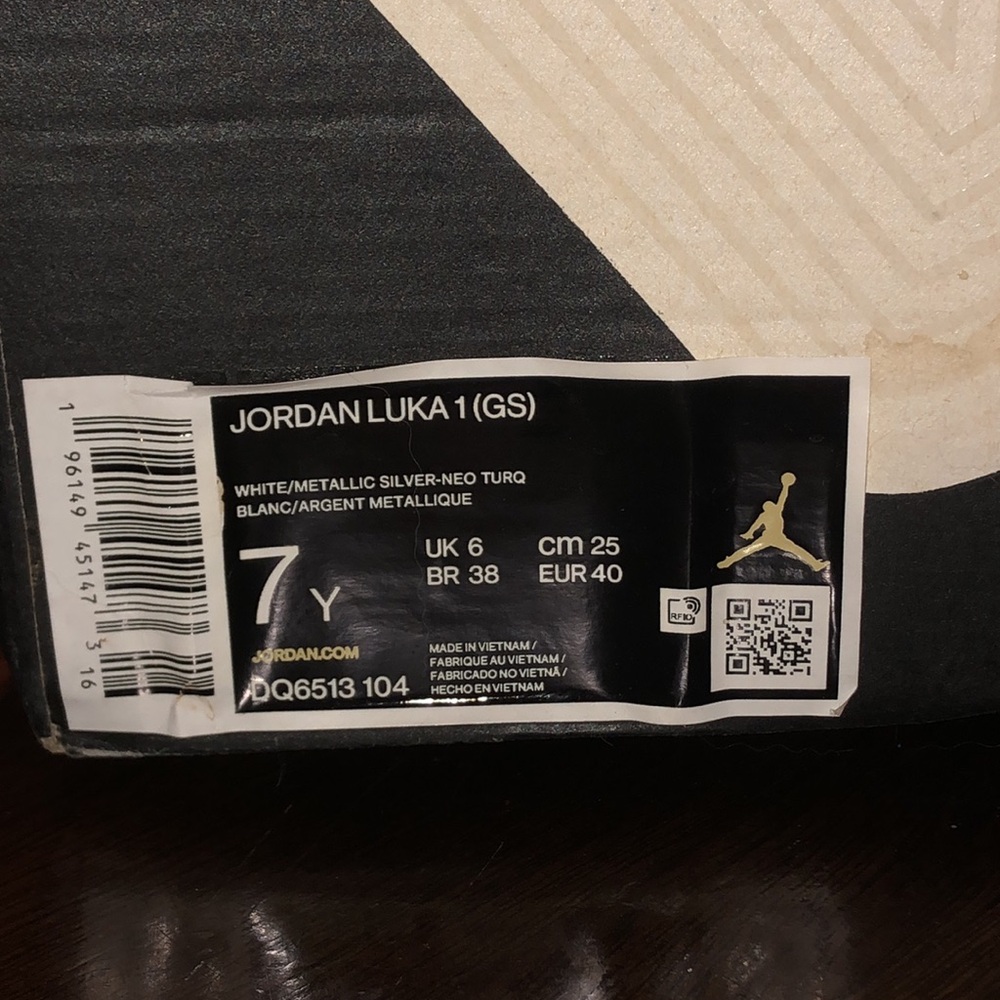Size 7 Youth 7Y Jordan Brand Luka Doncic White and Blue Athletic Sneakers - Picture 14 of 14